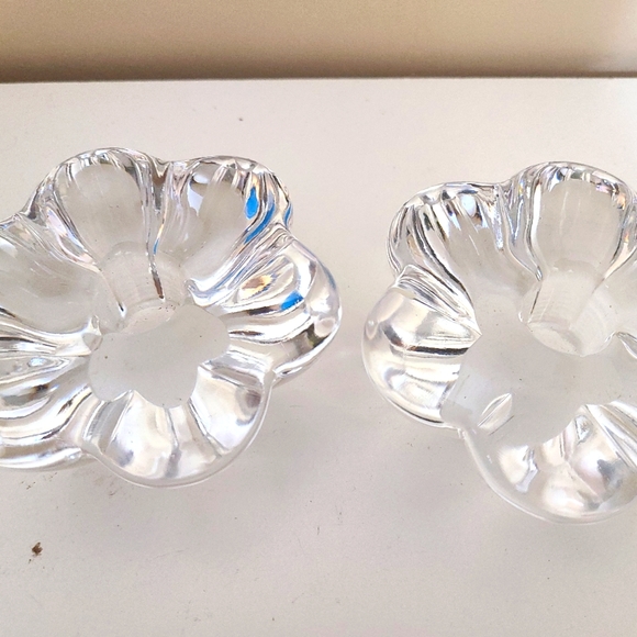 .Midcentury Pair of Candleholders in Crystal by Orrefors SwedenDetailsCrea